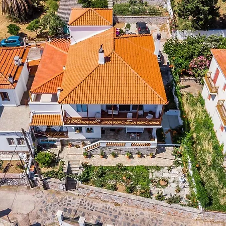Villa Akrothea Skopelos Town